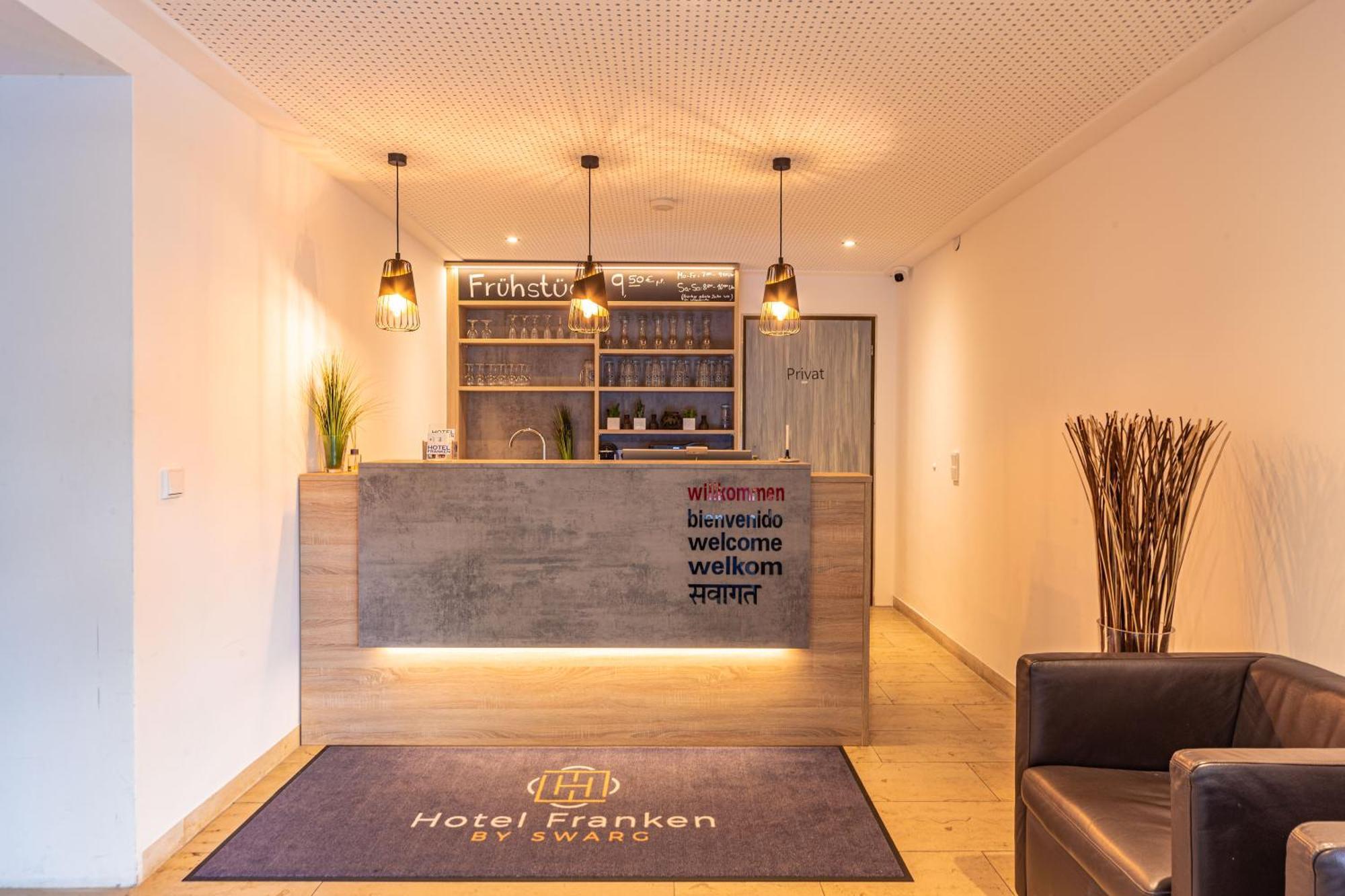 Hotel Franken Форхайм Екстериор снимка