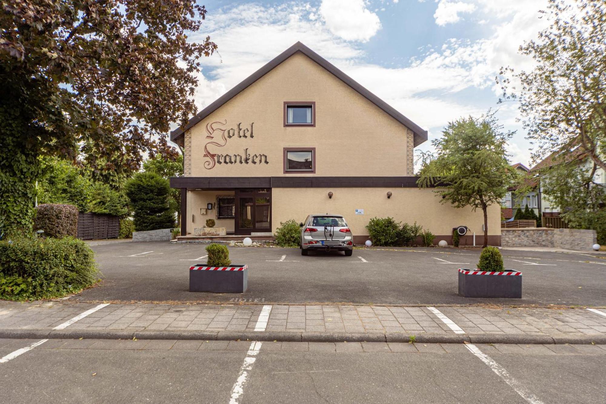 Hotel Franken Форхайм Екстериор снимка