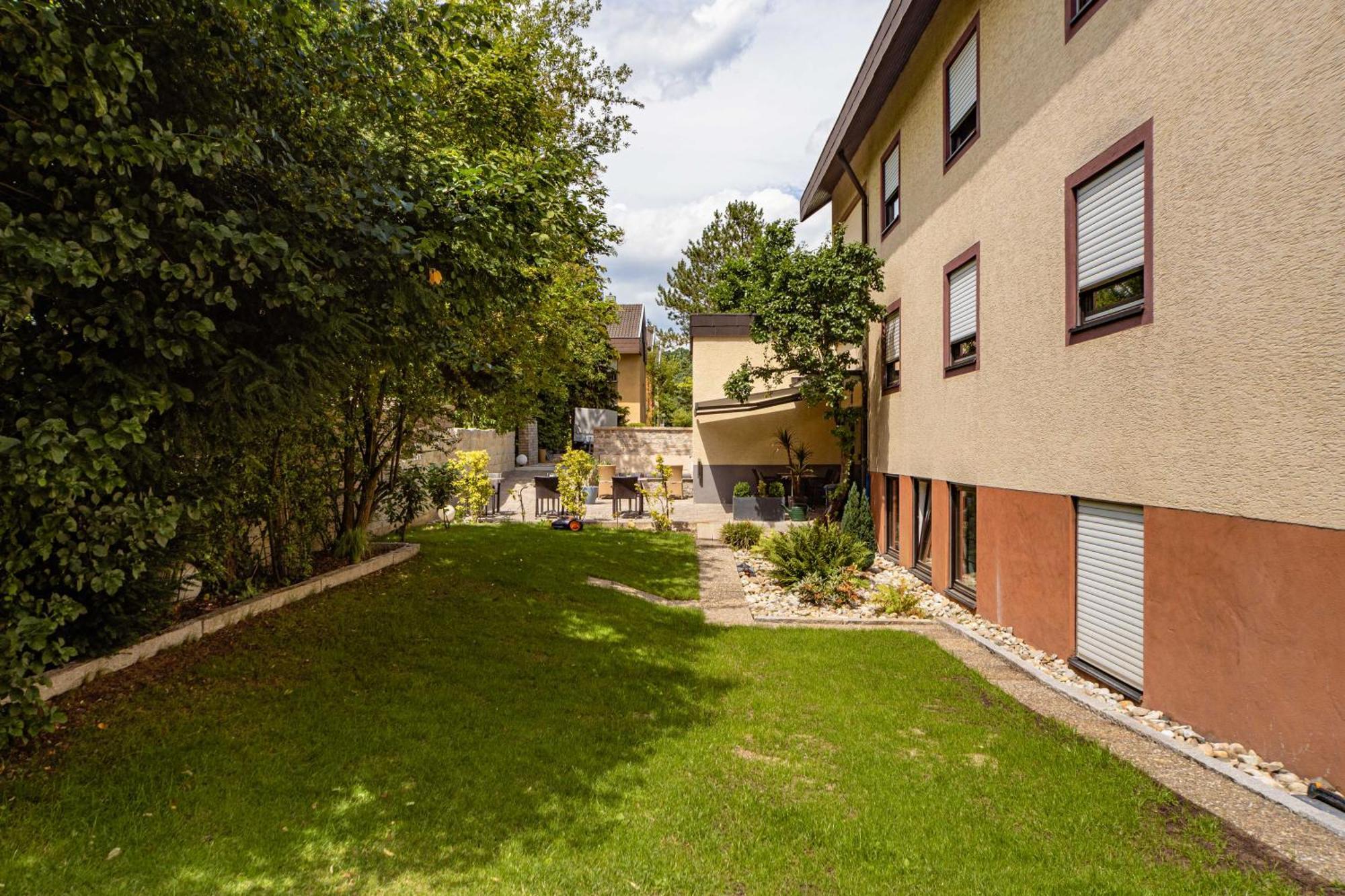 Hotel Franken Форхайм Екстериор снимка